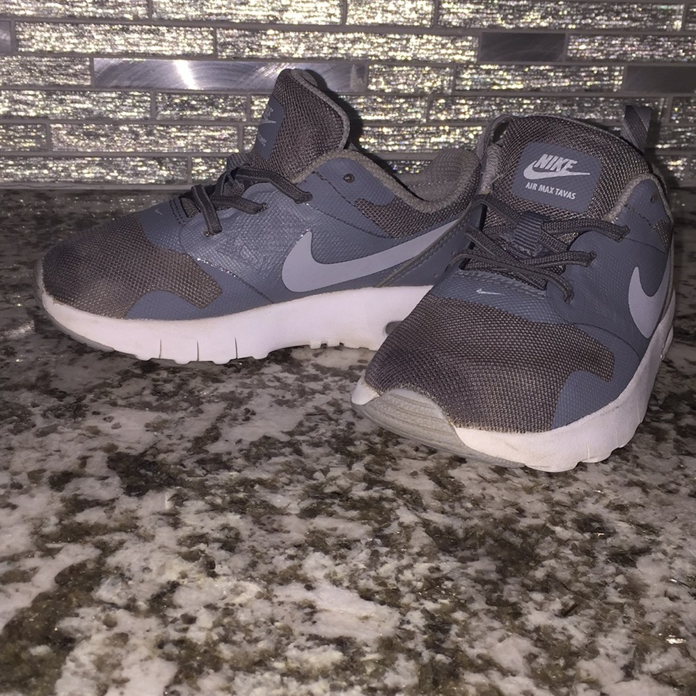 Toodler nikes